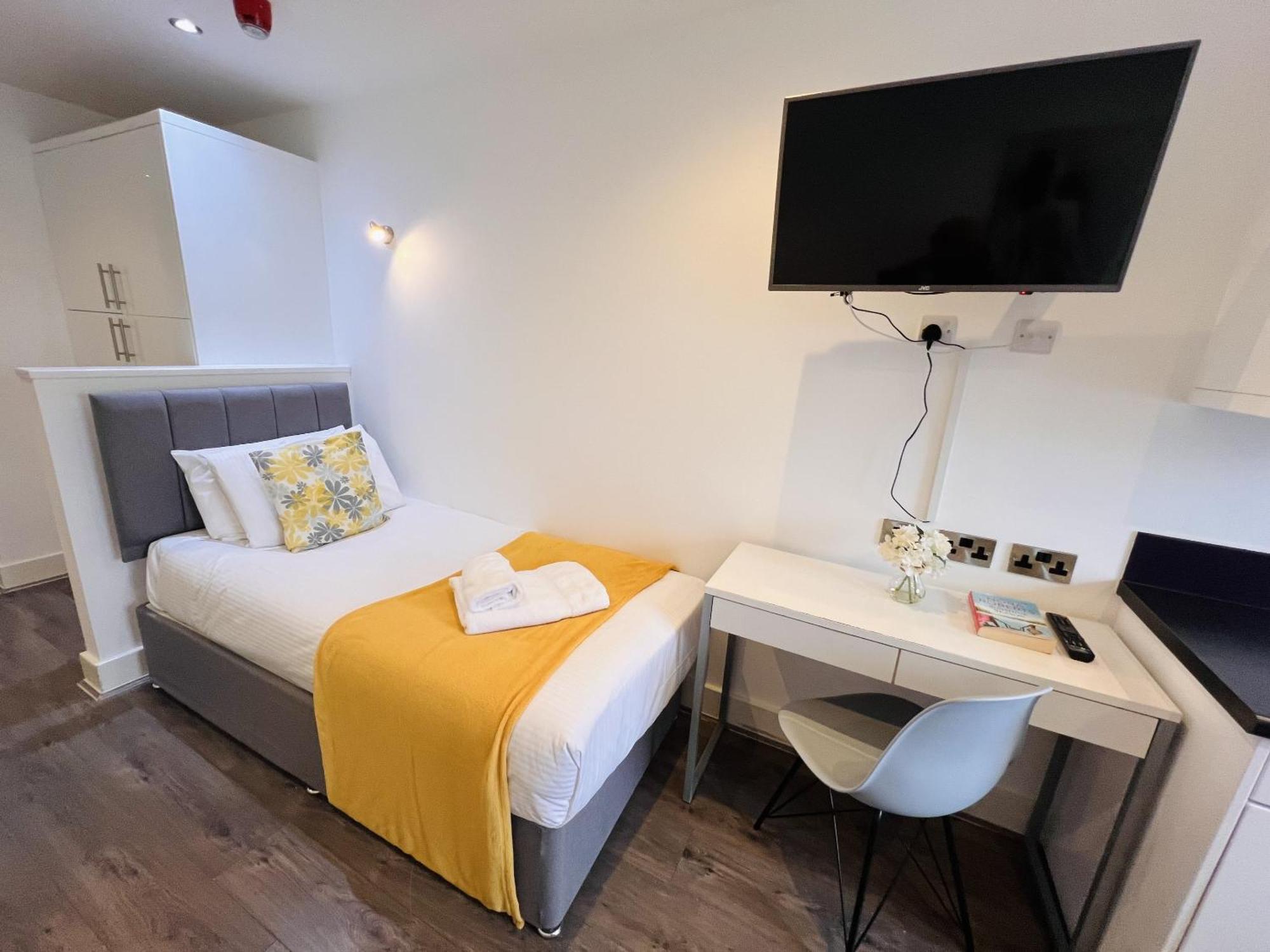 Foxhouse Apartment